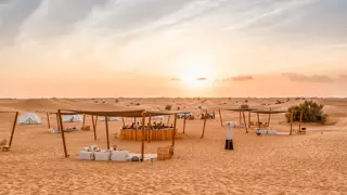 SONARA CAMP DUBAÏ – COUCHER DE SOLEIL & DÎNER DANS LE DÉSERT