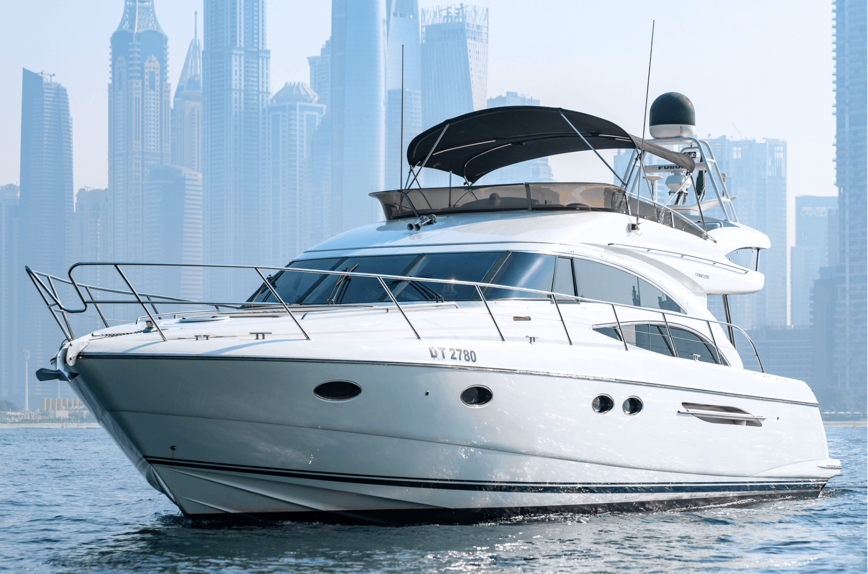 YACHT PRINCESS 64 FT – CROISIÈRE PRIVÉE À DUBAÏ